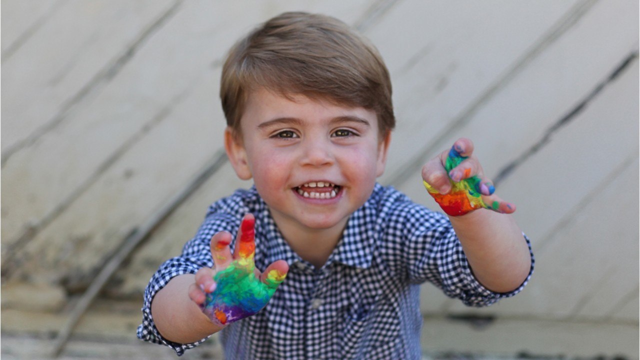 GALA VIDEO - Kate Middleton maman attentionnée : sa déco sur mesure pour George, Charlotte et Louis