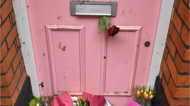 GALA VIDEO - Mort de Caroline Flack, ex du prince Harry : cette lettre de suicide qui ressurgit