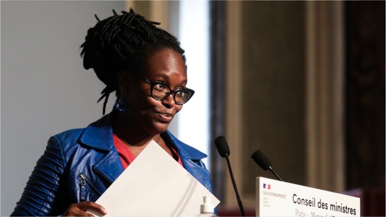 GALA VIDÉO Sibeth Ndiaye victime du remaniement ? Son entourage sort du silence