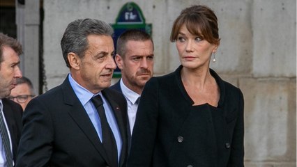GALA VIDEO - Carla Bruni : cette jolie dédicace à Nicolas Sarkozy, son "capitaine"