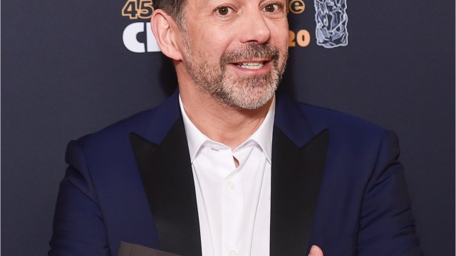 GALA VIDÉO - Chasseurs d'appart : Stéphane Plaza rend hommage à 2 candidats décédés