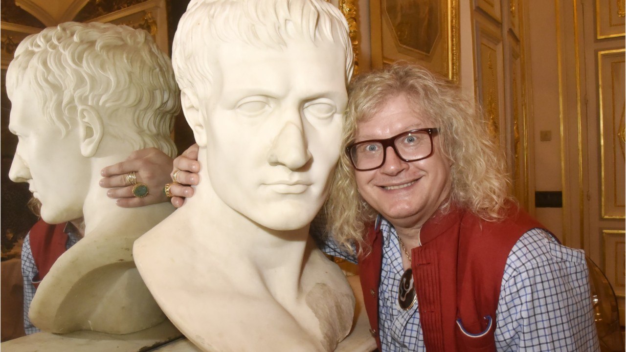 GALA VIDEO - “Je déteste 2020” : Pierre-Jean Chalençon pleure la mort d’Hermine de Clermont-Tonnerre