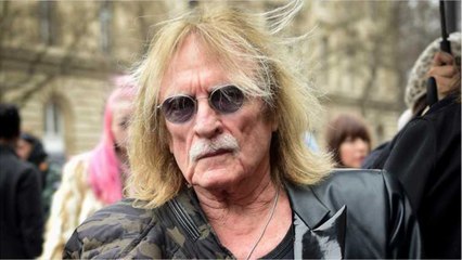 GALA VIDÉO - Mort de Christophe : pourquoi sa femme et sa fille vendent ses biens