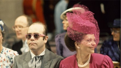 GALA VIDEO - Elton John : pourquoi son ex-femme l'attaque en justice