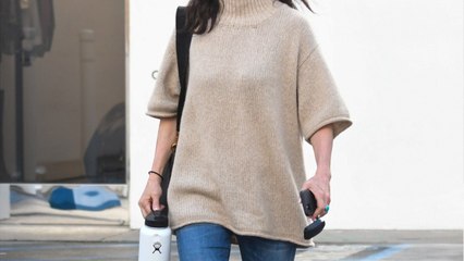 GALA VIDEO - Courteney Cox en bikini à 56 ans : cette vidéo qui fait le buzz