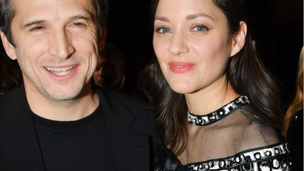 GALA VIDEO - PHOTO – Guillaume Canet partage une tendre photo de Marion Cotillard au naturel avec leurs enfants