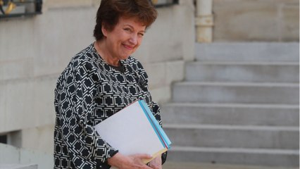 GALA VIDEO - Roselyne Bachelot adoubée par Brigitte Macron