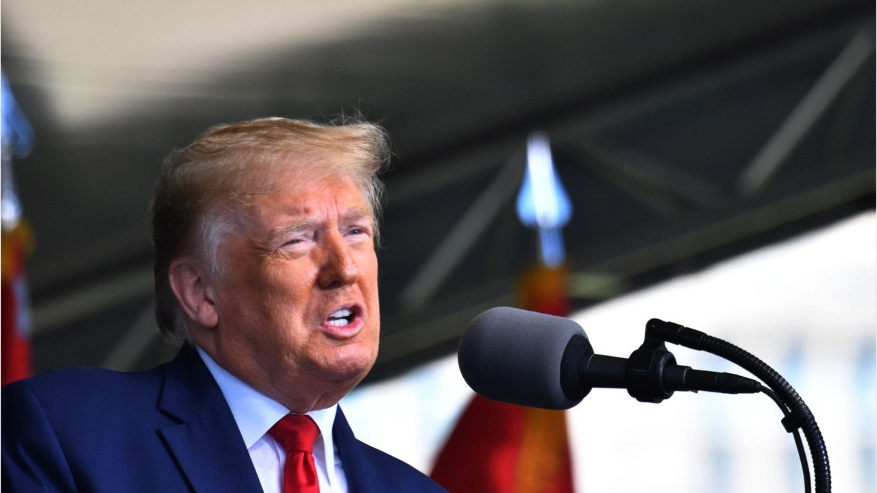 GALA VIDEO - Donald Trump grossier avec Brigitte Macron : ce commentaire déstabilisant pour la Première dame