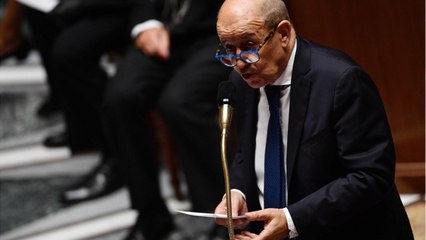 GALA VIDEO - Jean-Yves Le Drian : son argument insolite pour ne pas changer de ministère