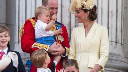 GALA VIDEO : Kate Middleton : où acheter la chemise à carreaux du prince Louis ?