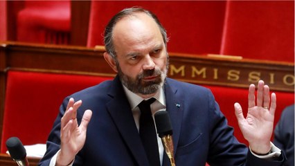 GALA VIDEO - Édouard Philippe trop rigide ? « Quand il parle c'est une dictée plus qu'un poème "