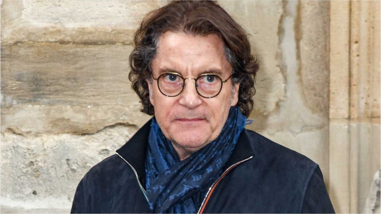 GALA VIDÉO - Gala Francis Cabrel, "confiné de nature", déchante : "Les journées sont souvent longues et monotones"