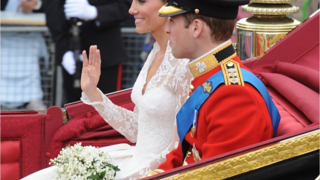 GALA VIDÉO - ARCHIVES - Le mariage de Kate Middleton et William vu des coulisses