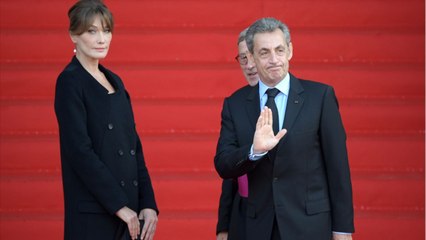 GALA VIDEO - Le saviez-vous ? Nicolas Sarkozy a confié son chien en pension à la fin de son mandat