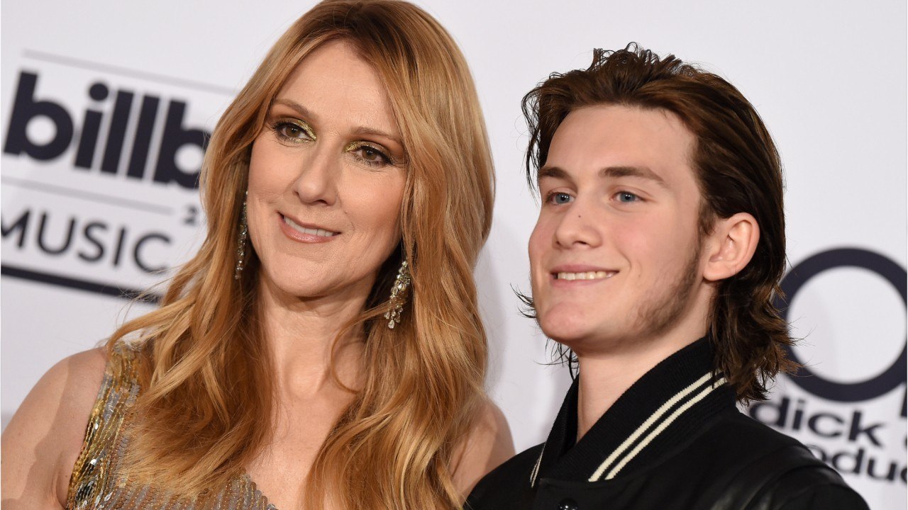GALA VIDEO - Céline Dion face à la sexualité de son fils aîné : ces « conversations intimidantes " avec René-Charles, 18 ans