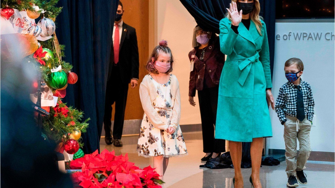 GALA VIDEO - Melania Trump n’en fait qu’à sa tête dans un hôpital : scène choquante