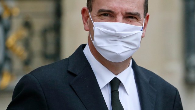 GALA VIDEO - « J'en prends plein la gueule, mais j'assume : Jean Castex résigné sur son sort en privé