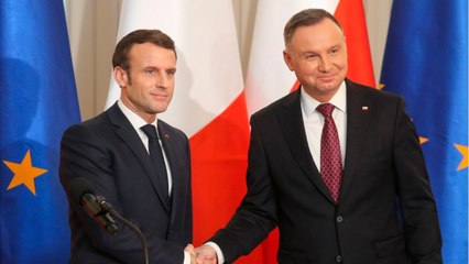 GALA VIDEO - La voiture blindée d’Emmanuel Macron en panne : l’incident fait jaser