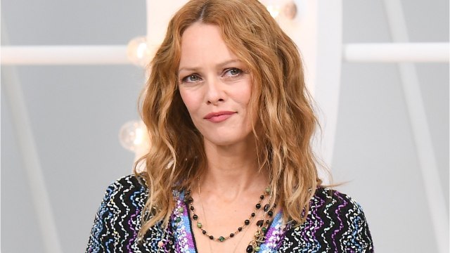 GALA VIDEO - Vanessa Paradis : ses échanges privés avec Johnny Depp bientôt révélés ?