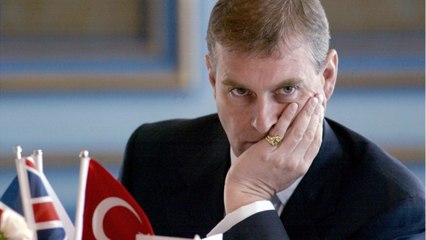 GALA VIDEO - Coup de grâce ! Le prince Andrew bientôt forcé à démissionner d'un prestigieux poste…