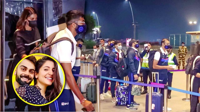 Virat Kohli, Anushka Sharma & Indian Cricket Team Flying For South Africa Tour