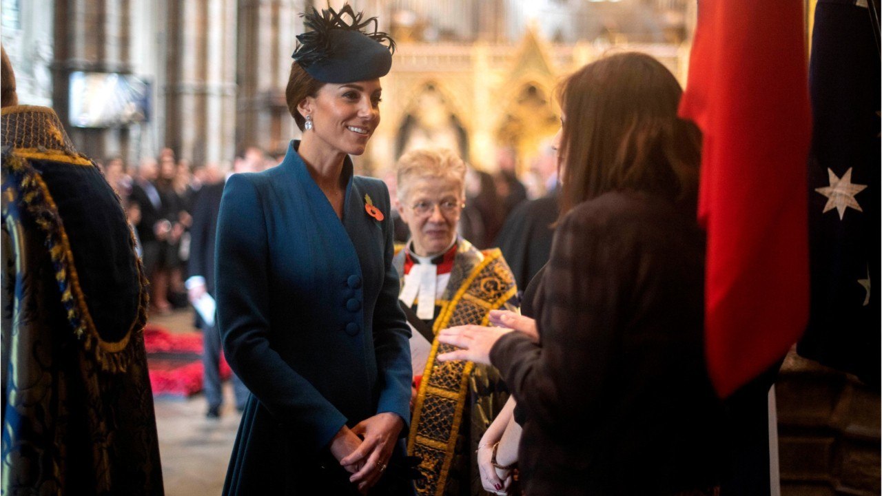 GALA VIDEO - Ce que pense (vraiment) Kate Middleton des rumeurs de liaison de William avec Rose Hanbury