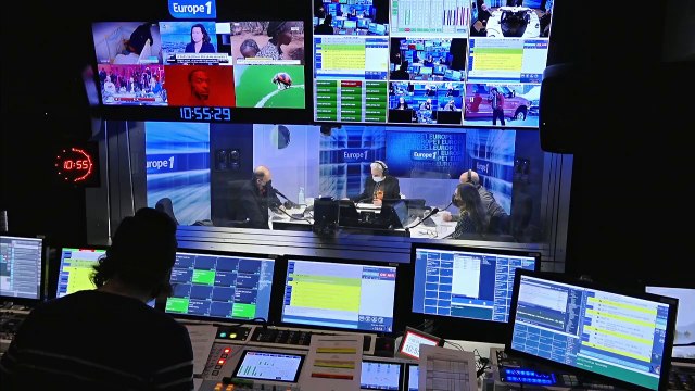 Les stories de François Hollande, Kylian Mbappé, Laurent Delahousse et Nikos Aliagas