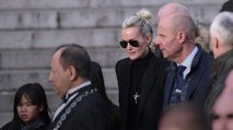 GALA VIDEO - Laeticia Hallyday raconte “la nuit la plus douloureuse de sa vie” alors que Johnny Hallyday est à l’hôpital