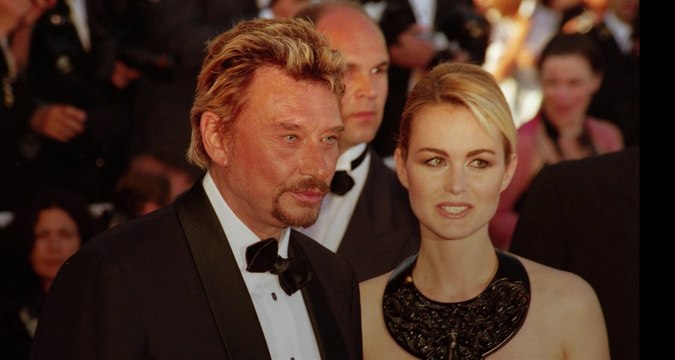 GALA VIDEO - La déclaration de Laeticia Hallyday sur RTL qui va faire bondir Sylvie Vartan et Nathalie Baye.