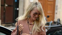 GALA VIDÉO – Laeticia Hallyday : ce que sa nouvelle coiffure révèle vraiment…