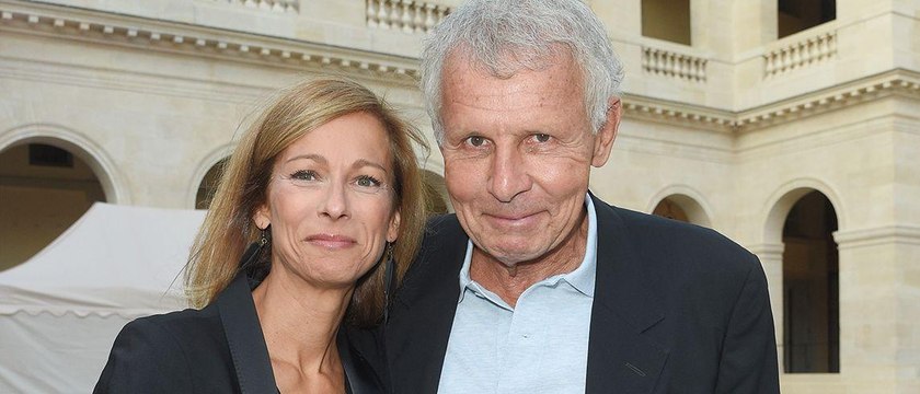 GALA VIDEO – Anne Gravoin, l'ex de Manuel Valls, rock en slim en cuir et top effet lingerie