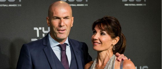 GALA VIDEO – Véronique Zidane et Claude Deschamps terriblement sexy : comment elles ont éclipsé leur mari à la soirée FIFA