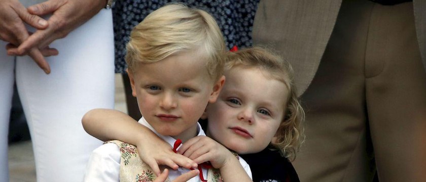 GALA VIDEO – Les jumeaux de Monaco Gabriella et Jacques ont fait leur rentrée… et ils sont trop craquants