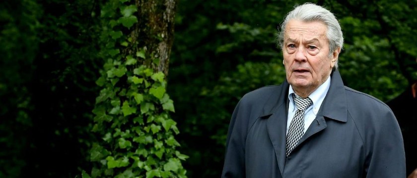 GALA VIDEO - Alain Delon, cash sur sa fin de vie : « Je ne regretterai pas de partir »