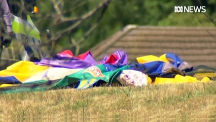 Öt gyerek meghalt és többen súlyosan megsérültek, mikor egy ugrálóvárat elfújt a szél
