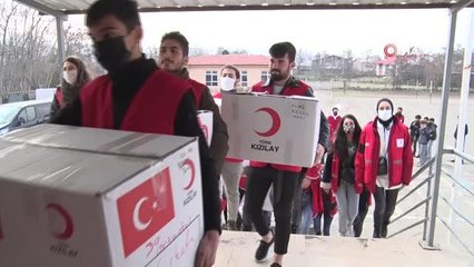 Türk Kızılayı'ndan 10 bin öğrenciye atkı bere takımı