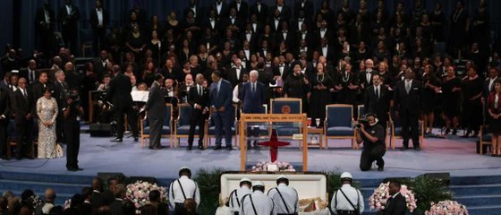 GALA VIDEO - Obsèques d'Aretha Franklin : une cérémonie grandiose et un parterre de stars
