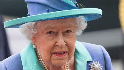 GALA VIDEO - Les terribles rumeurs qui ont provoqué la fureur de la reine Elisabeth II
