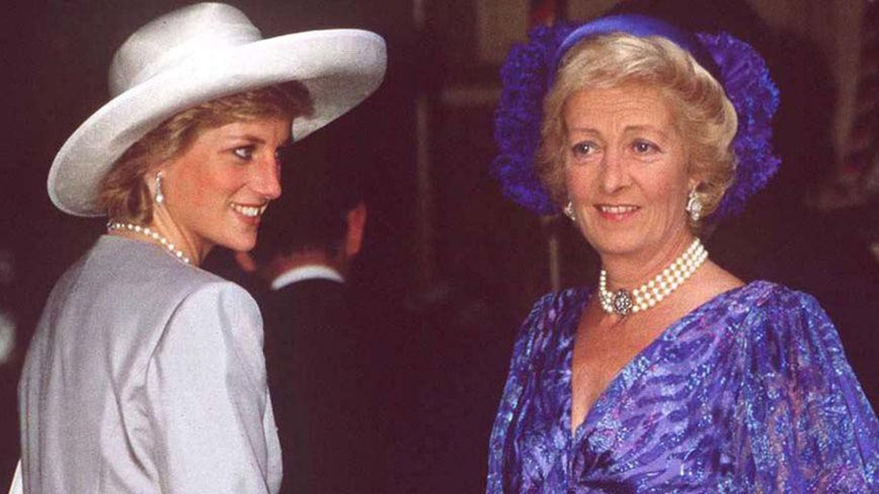 GALA VIDEO - La mère de Diana n’aurait jamais accepté sa relation avec Hasnat Khan parce qu’il était musulman