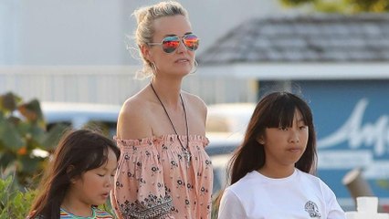 GALA VIDEO – Jade Hallyday, une future artiste ? La fille de Johnny est une vraie show girl