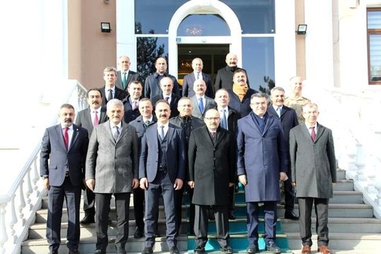 14 ilin valisi düzensiz göçle mücadele yi görüştü