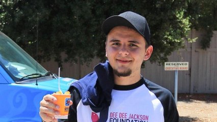 GALA VIDEO - Pourquoi Prince, le fils de Michael Jackson refuse de rencontrer sa mère biologique