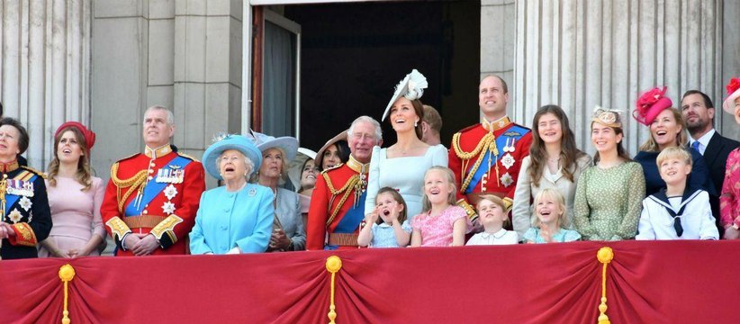 GALA VIDEO - Un mariage gay pour le cousin de la Reine : une première dans la famille royale britannique