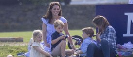 GALA VIDEO - Les photos du Prince George qui font polémique