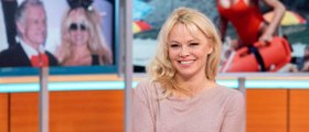 GALA VIDEO - Pamela Anderson amoureuse, son message à Adil Rami