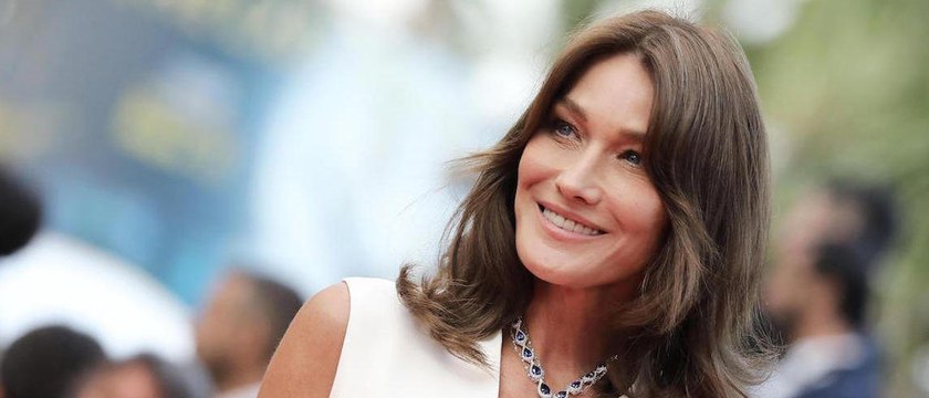 GALA VIDEO - La piscine de Brégançon, c’était déjà le rêve de Carla Bruni