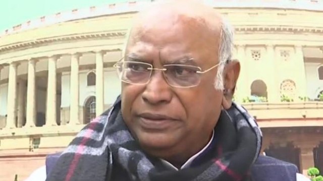 Congress targets Modi government over Vijay Diwas