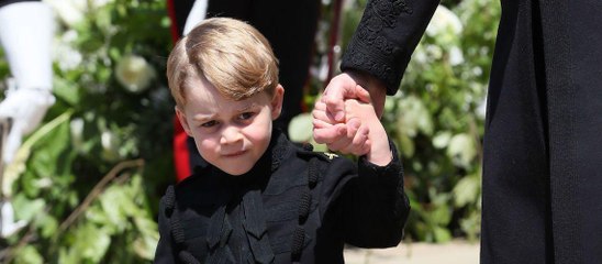 GALA VIDEO - Prince George : l’intensif programme d’Elizabeth II pour faire de lui un roi