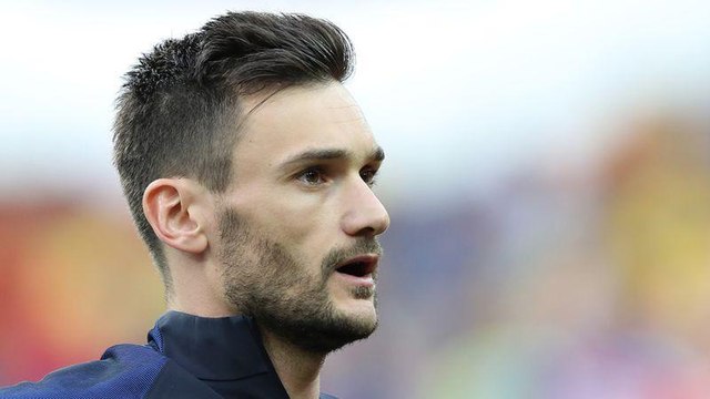 GALA VIDÉO - Coupe du monde 2018 : Hugo Lloris, un véritable papa poule pour ses deux filles