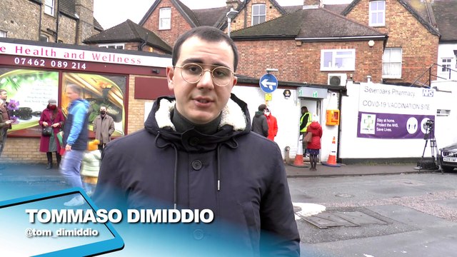 Hundreds queue for hours in Sevenoaks to get booster jab